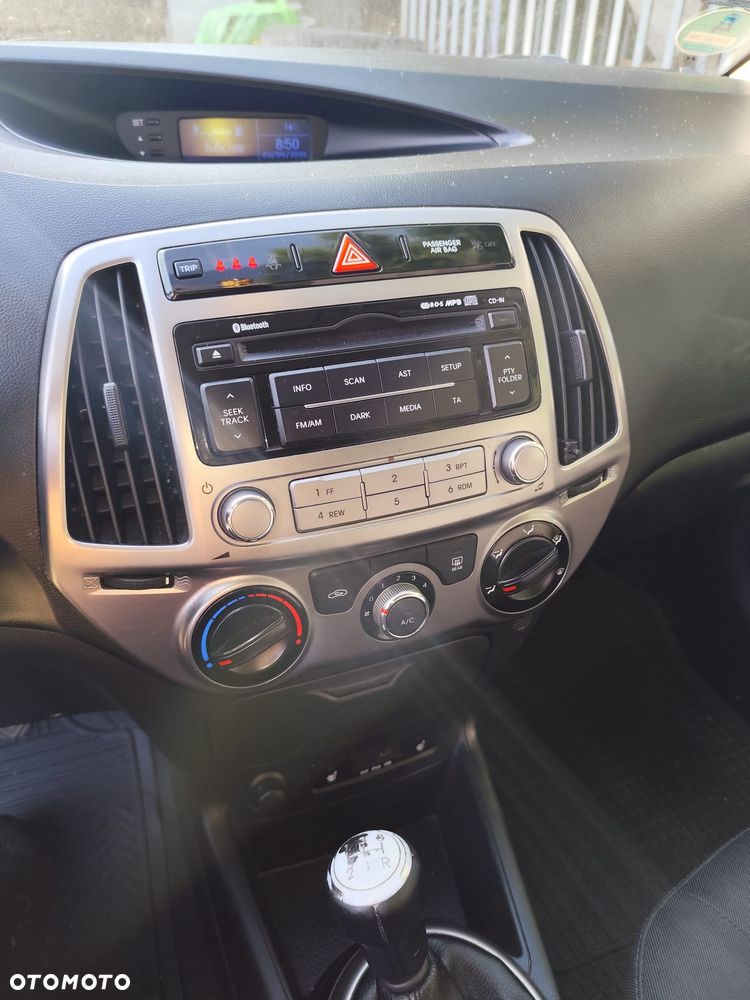 Hyundai i20 1.25 Wersja Jubileuszowa - 14