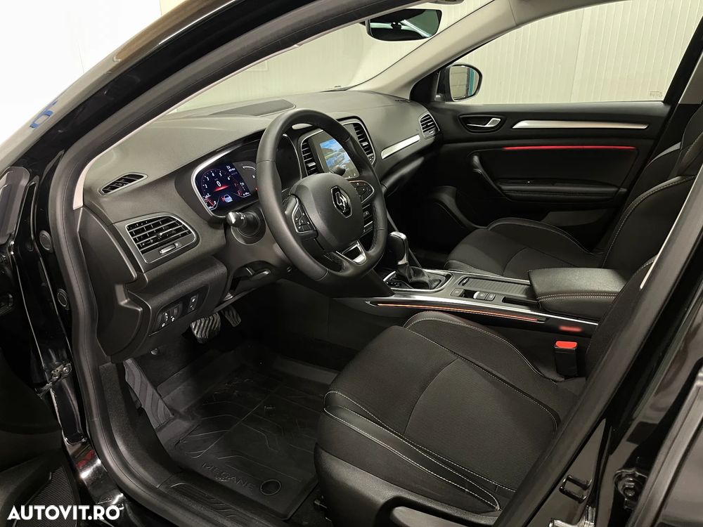 Renault Megane TCe 140 EDC GPF Intens - 6