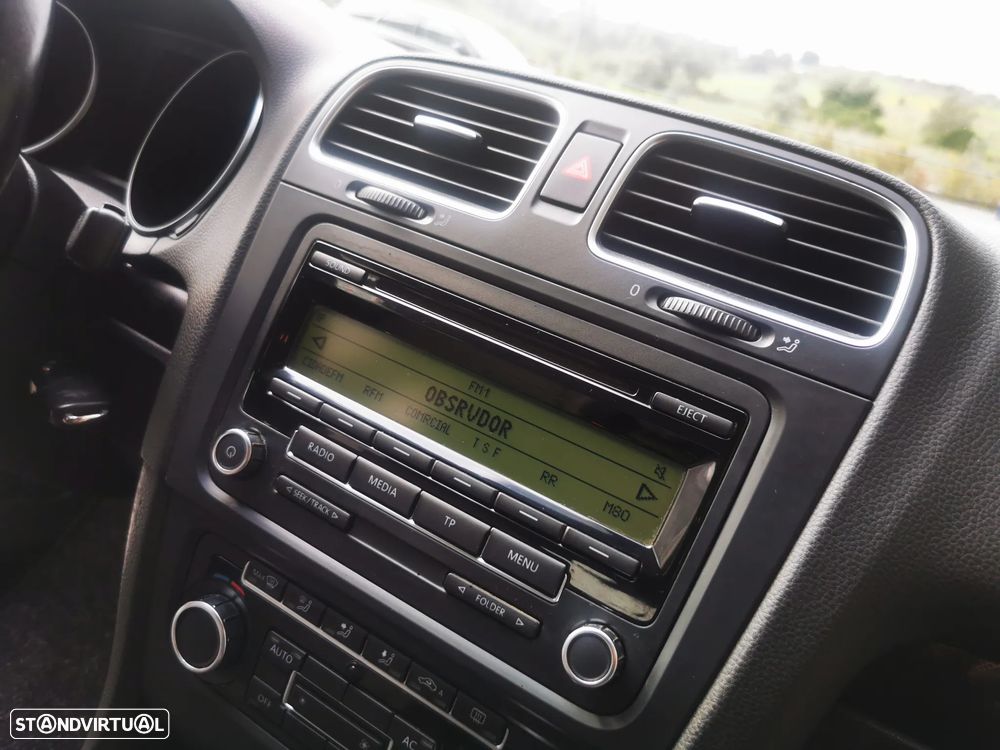 VW Golf 1.6 TDi Confortline - 21