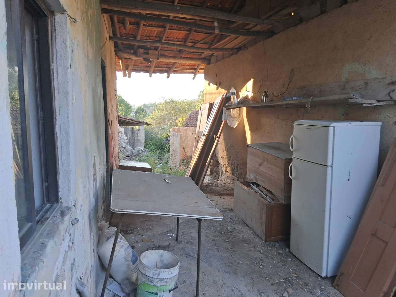 Moradia para Reabilitação com Terreno de 291 m² | Murteira – Coimbra - Grande imagem: 3/16