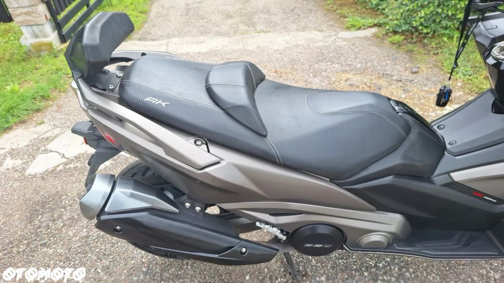 Kymco AK 550 - 16