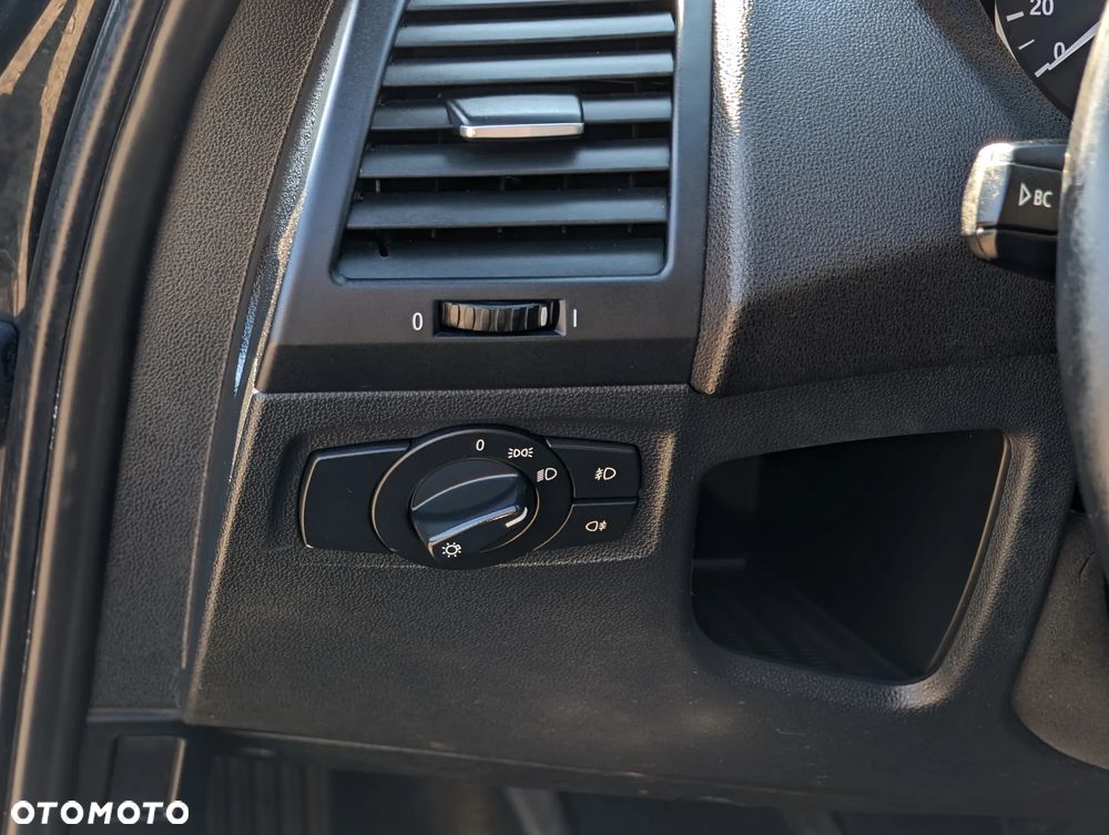 BMW Seria 1 120i - 18