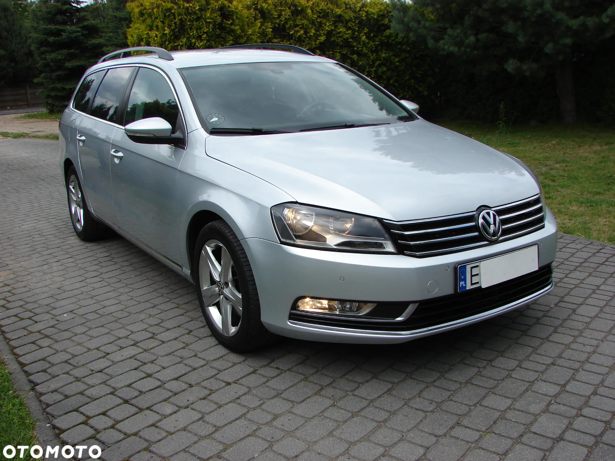 Volkswagen Passat - 4