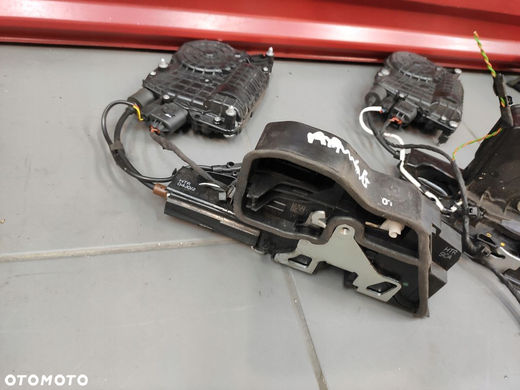 BMW 7 F01 F02 ZAMEK DOCIĄG DRZWI SOFT CLOSE LEWY PRAWY TYŁ - 2