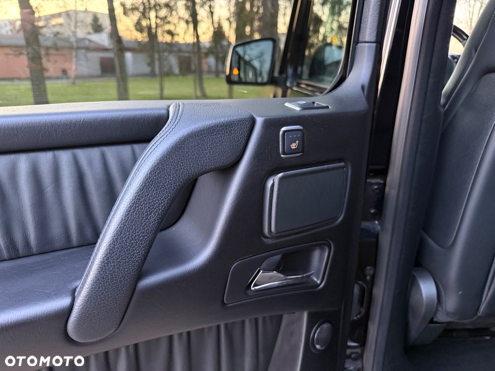 Mercedes-Benz Klasa G 63 AMG L - 33