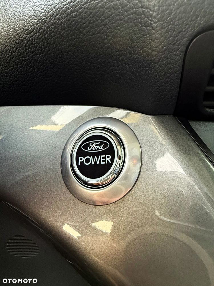 Ford C-MAX 2.0 TDCi Champions Edition - 34