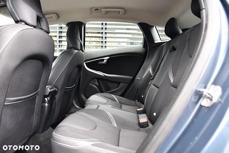 Volvo V40 T2 Drive-E Momentum - 20
