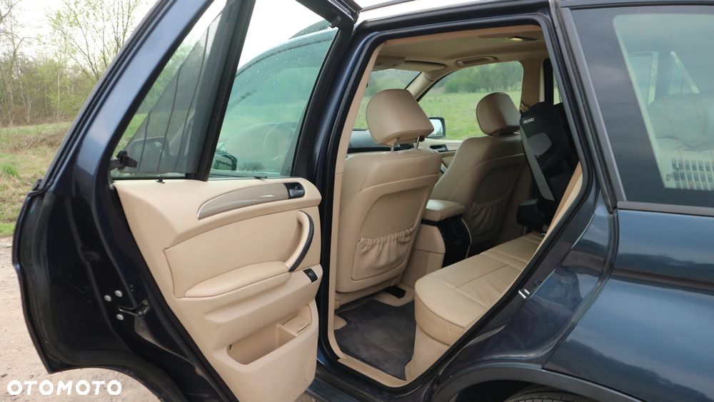 BMW X5 3.0 i - 32