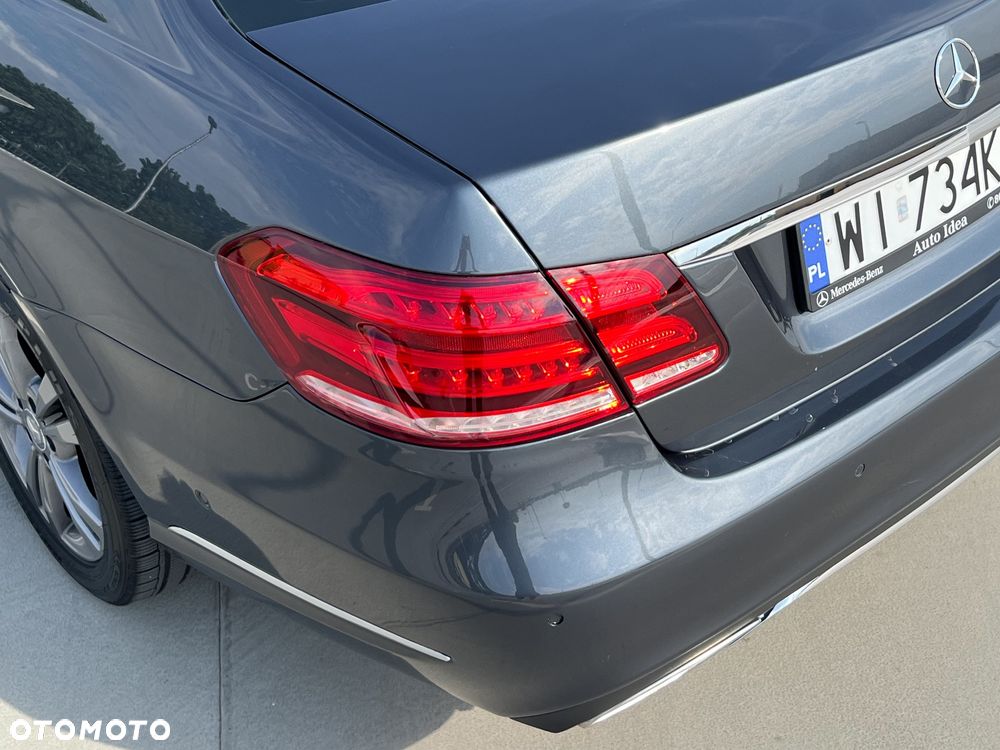 Mercedes-Benz Klasa E 220 CDI DPF BlueEFFICIENCY 7G-TRONIC Avantgarde - 12