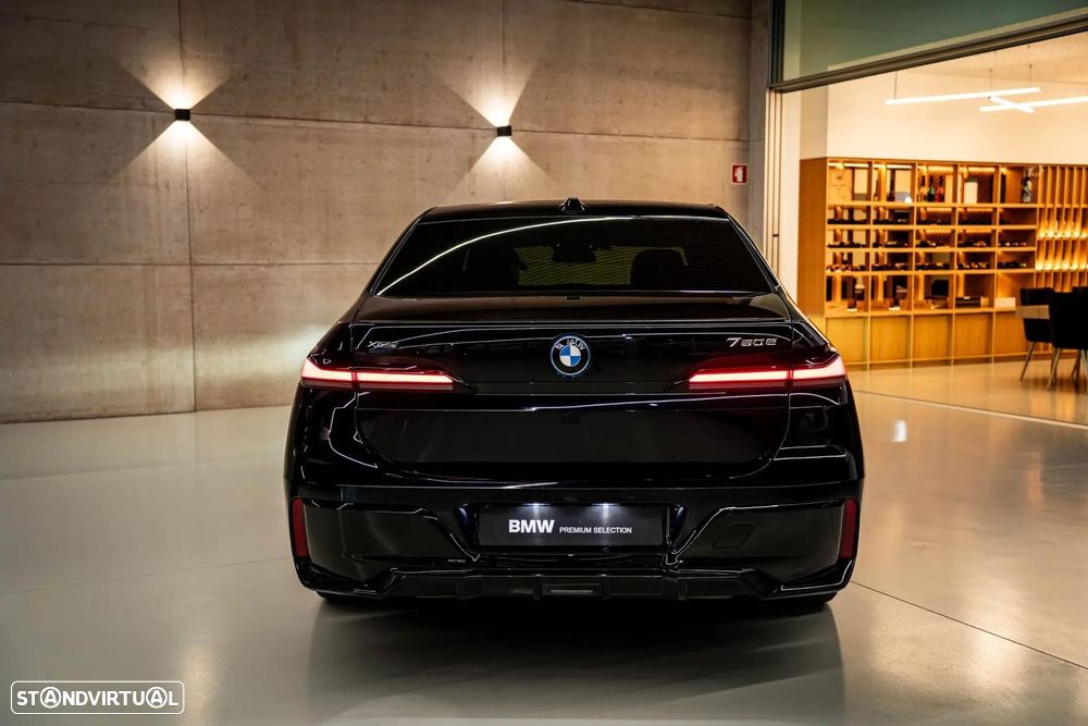 BMW 750 750e xDrive Pack Desportivo M Pro - 8
