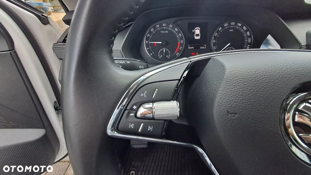 Skoda Octavia 2.0 TDI Ambition - 11