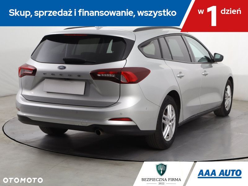 Ford Focus SW - 7