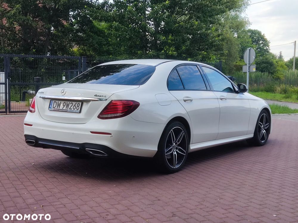 Mercedes-Benz Klasa E 220 d 4-Matic 9G-TRONIC - 5