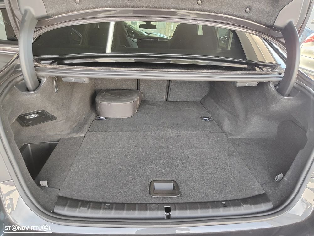 BMW 530 e Pack 50 anos M - 17