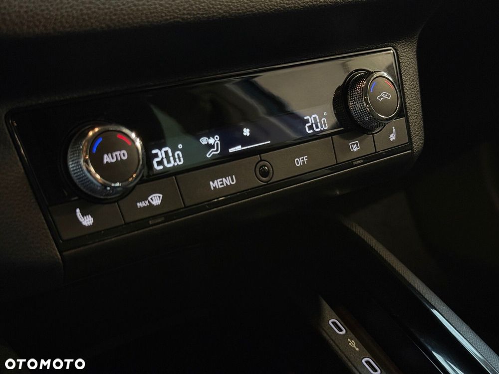 Skoda Kamiq 1.0 TSI Ambition DSG - 32