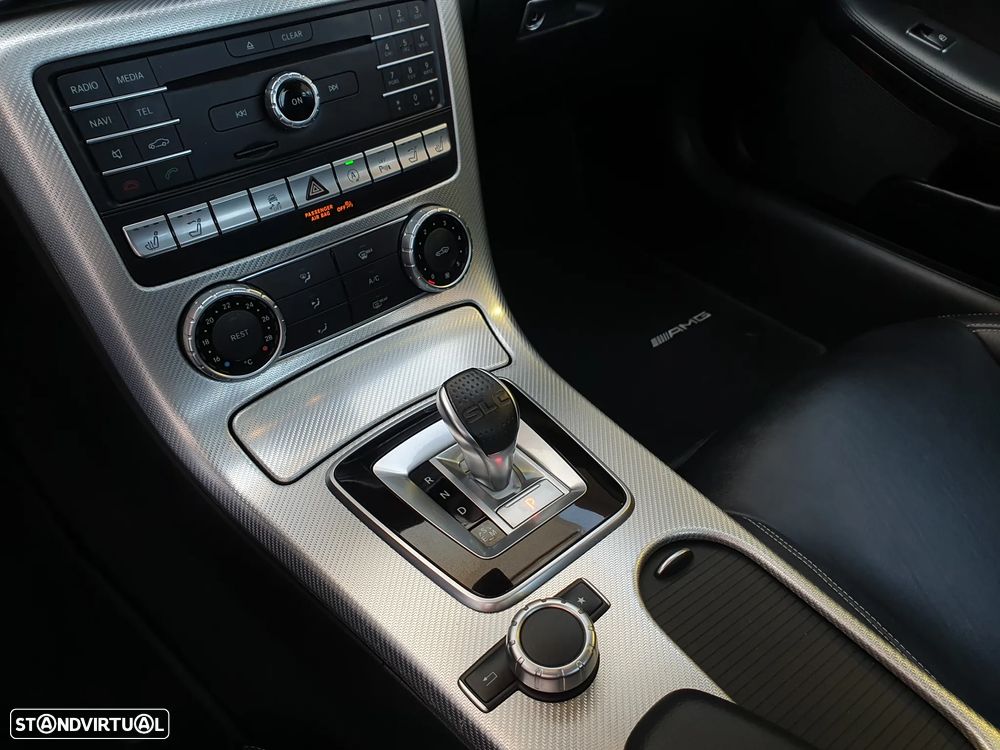 Mercedes-Benz SLC 180 9G-TRONIC RedArt Edition - 10