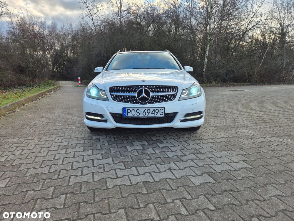 Mercedes-Benz C-Class 2012 photo 5