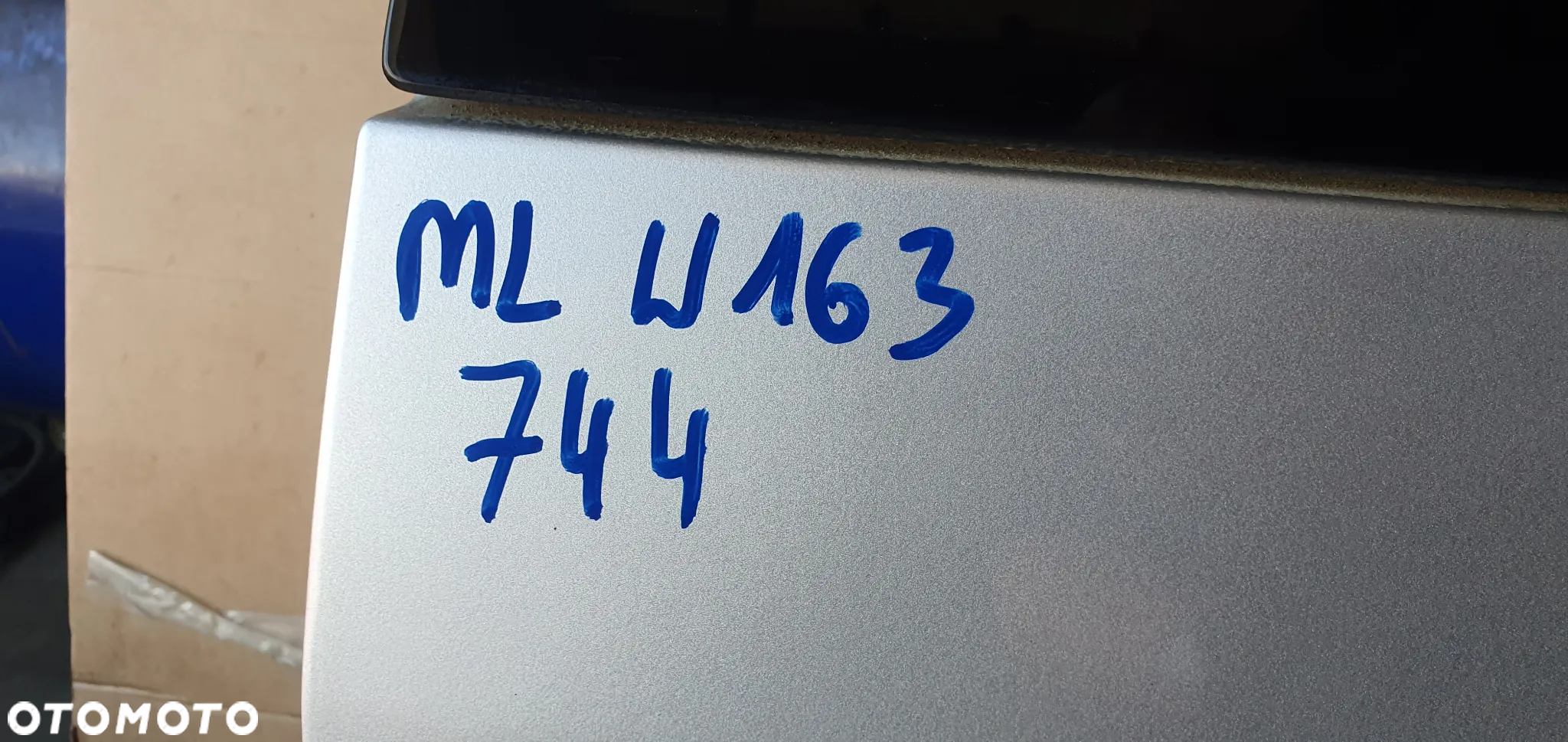 Klapa bagażnika tył tylna Mercedes ML W163 Lift 744 C744 - 9