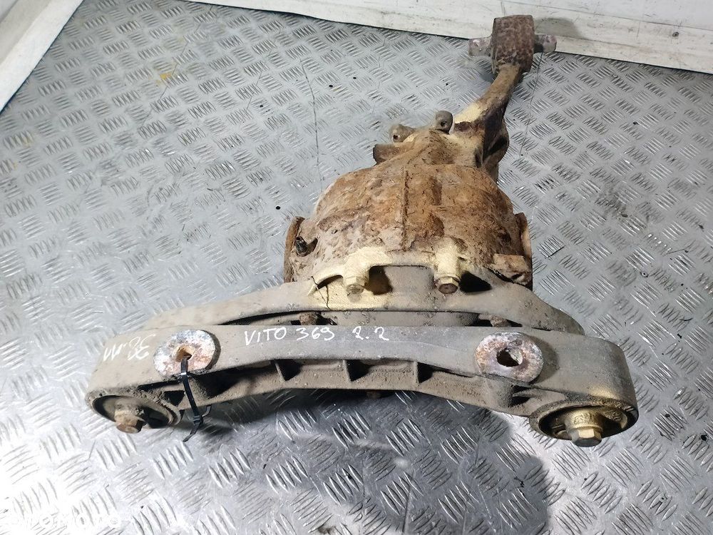 DYFERENCJAŁ TYŁ MERCEDES-BENZ VITO 639 9043530210 2.2 CDI - 2