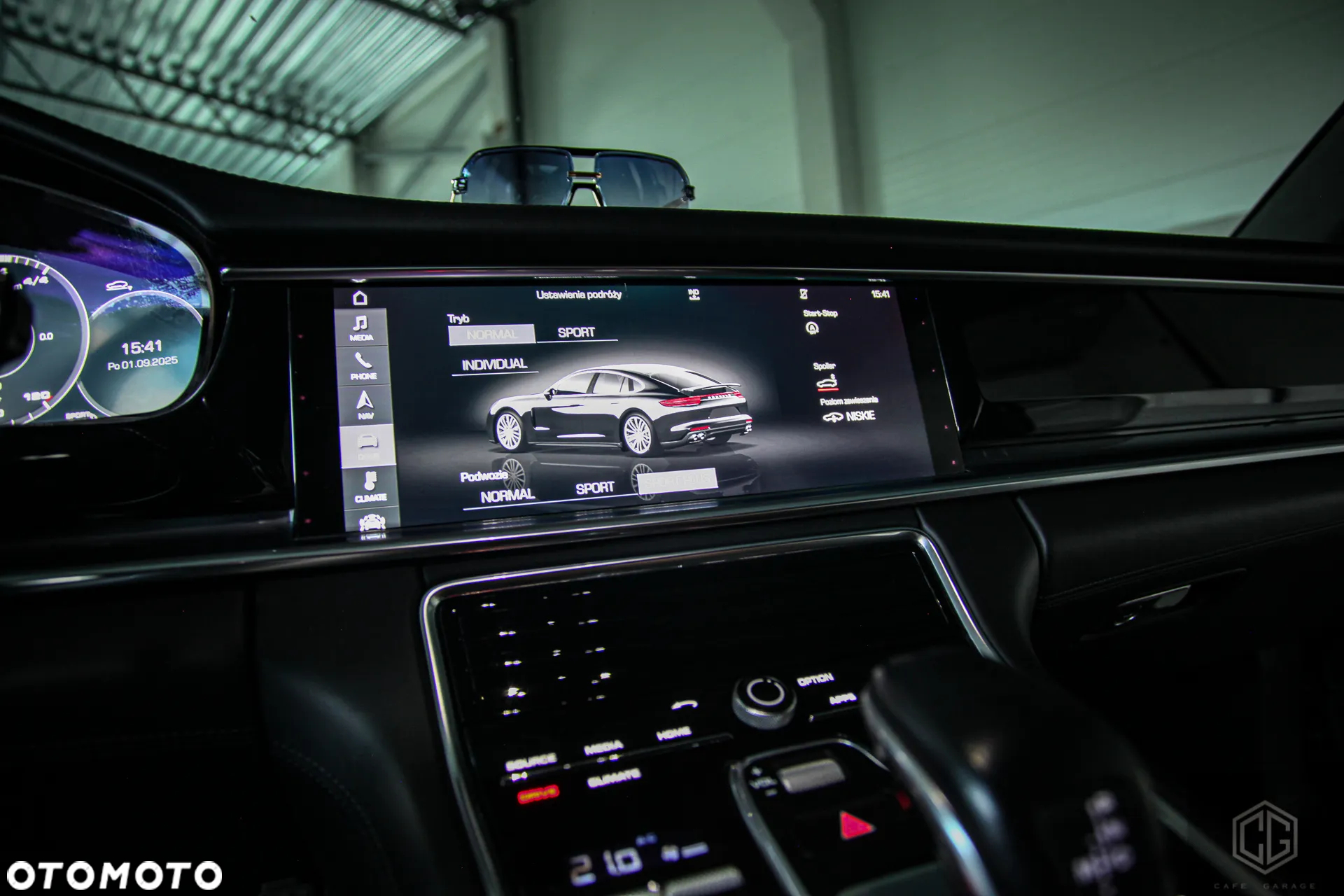Porsche Panamera 4 - 25