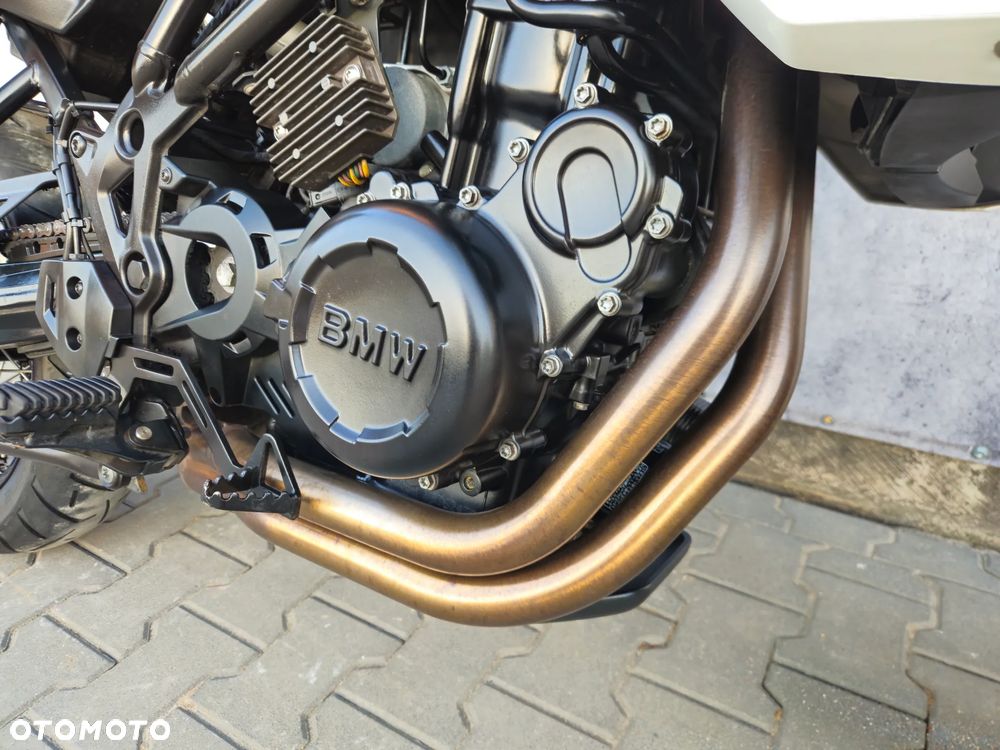 BMW F - 23