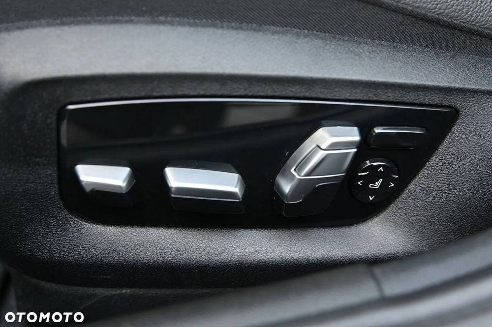 BMW Seria 5 - 26