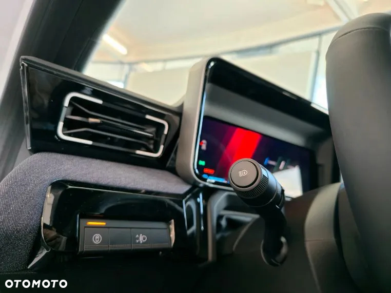 Renault 5 52kWh Comfort Range Techno - 15
