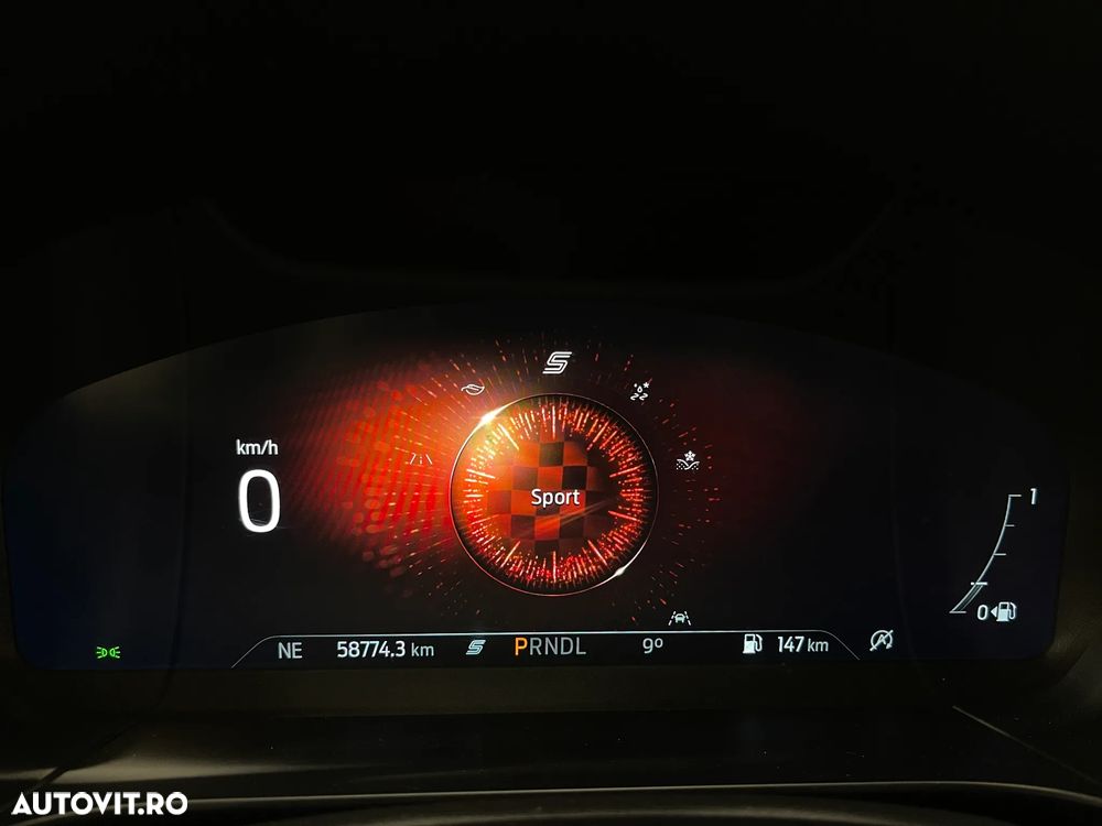 Ford Kuga 2.0 EcoBlue A8 AWD Titanium - 30