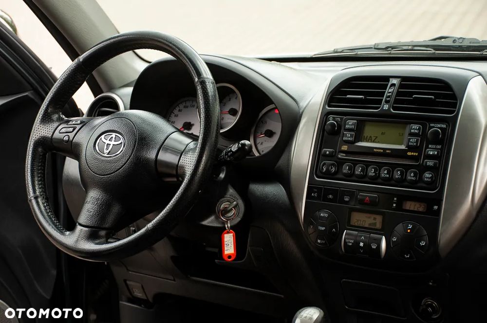 Toyota RAV4 2.0 VVT-i Sol - 19