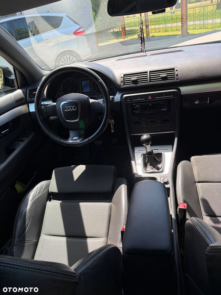 Audi A4 Avant 2.0 TDI DPF - 12