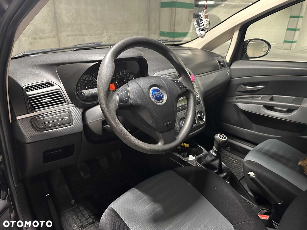 Fiat Grande Punto 2008 photo 5