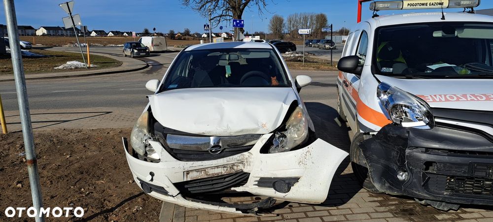 Opel Corsa 1.3 CDTI Essentia - 2
