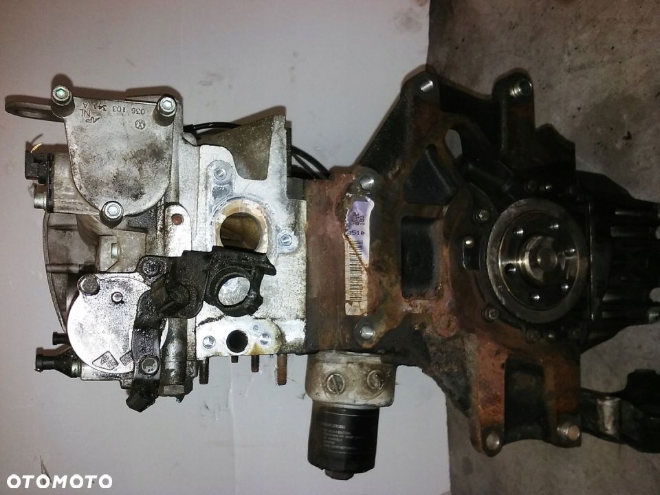 SILNIK SŁUPEK VW SKODA SEAT 1.6 16V o kodzie BCB - 3