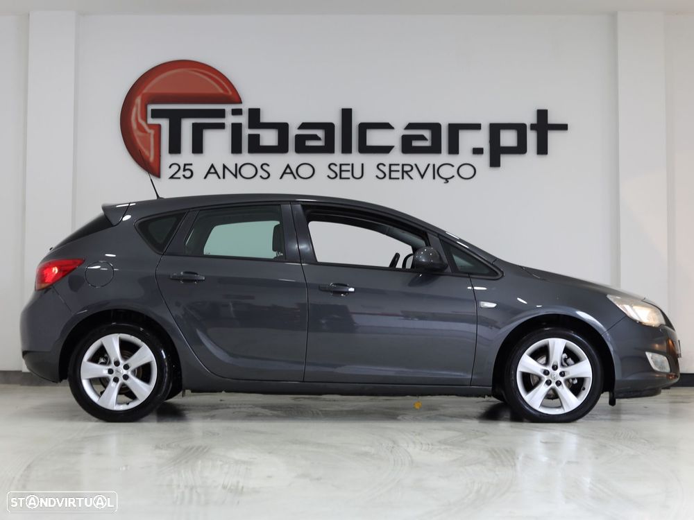 Opel Astra 1.4 Cosmo - 5