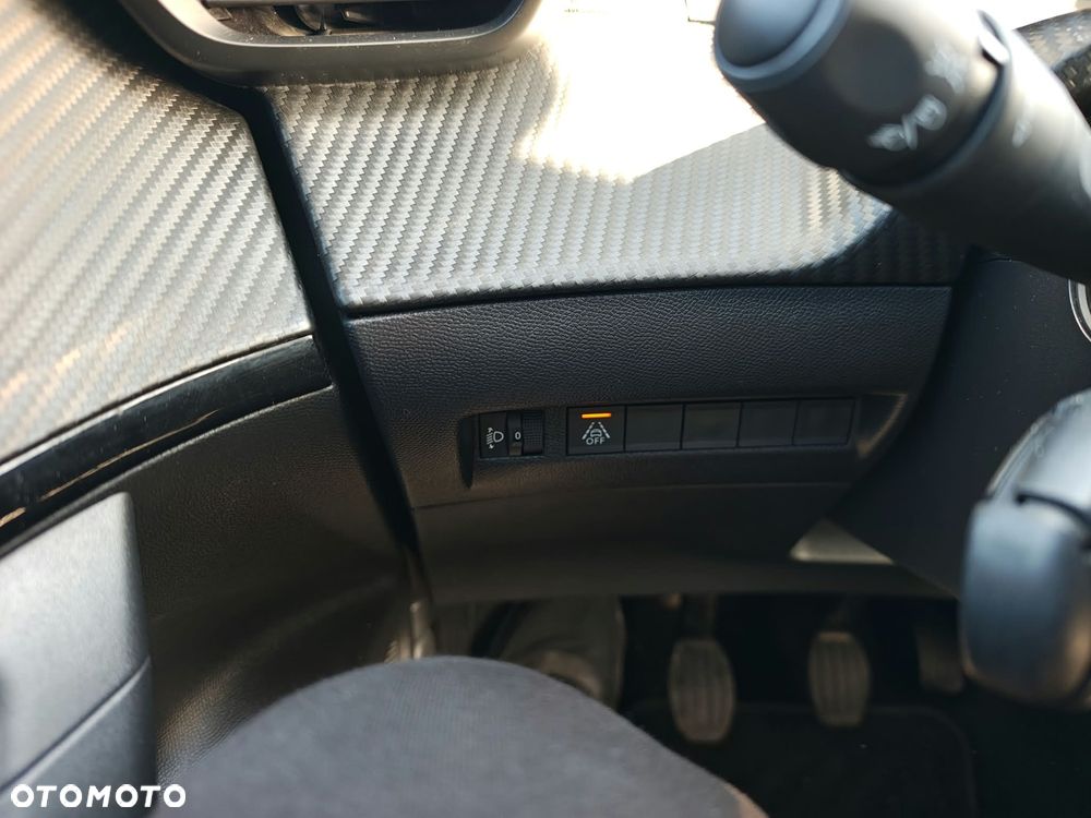 Peugeot 2008 BlueHDi 100 Active - 22