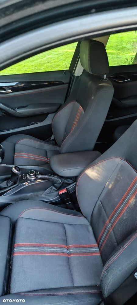 BMW X1 xDrive18d - 13