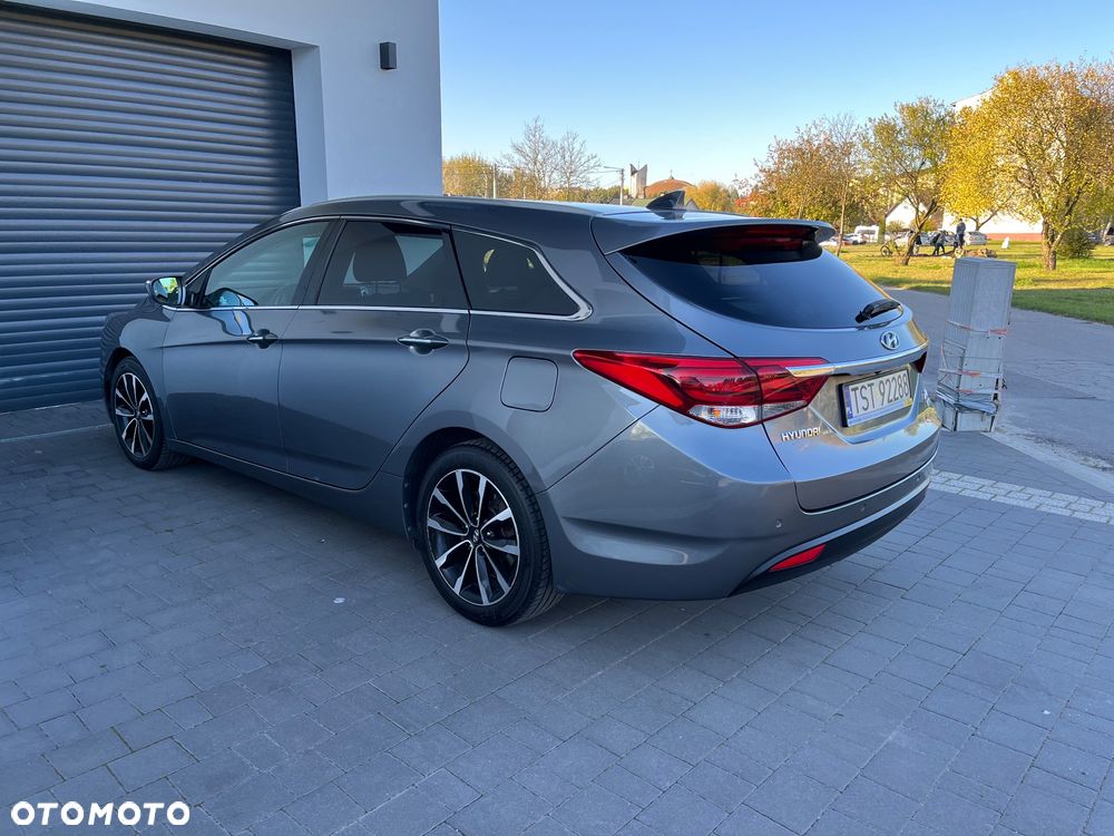 Hyundai i40 Kombi 1.7 CRDi DCT Premium - 6