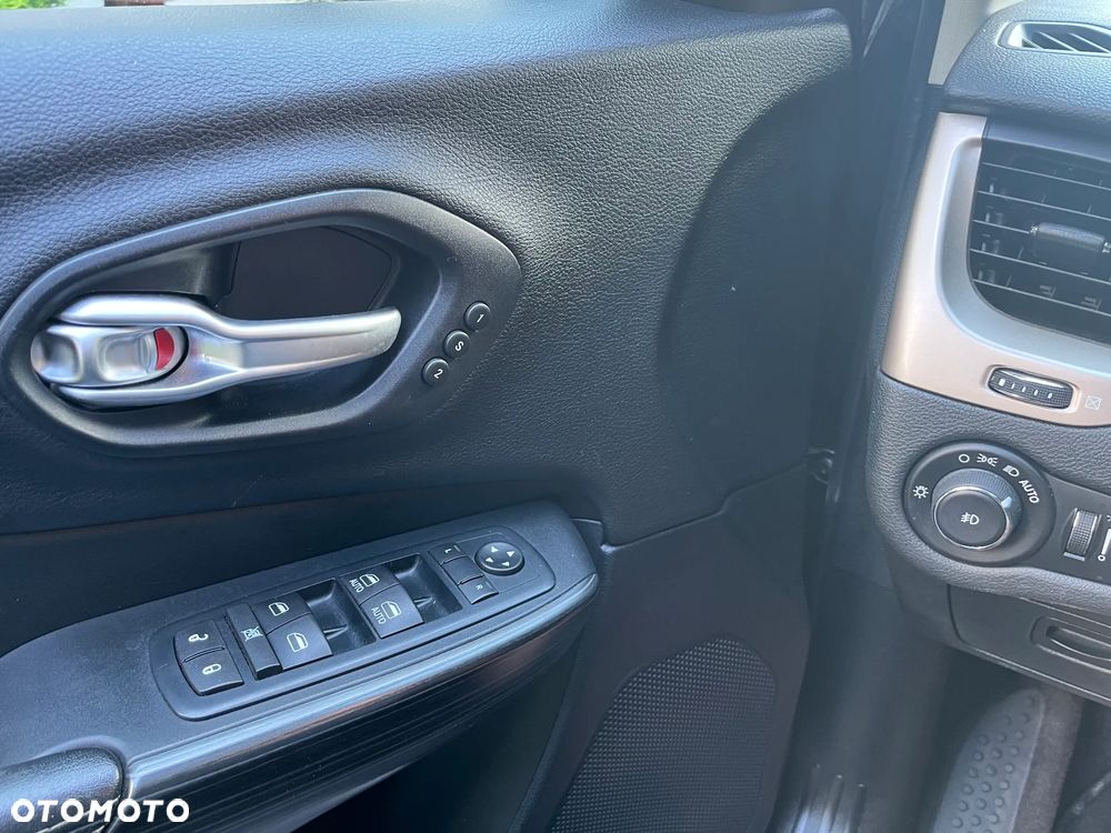 Jeep Cherokee 3.2 V6 Pentastar Active Drive I Automatik Limited - 23
