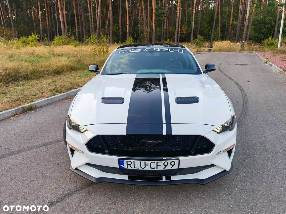 Ford Mustang - 4