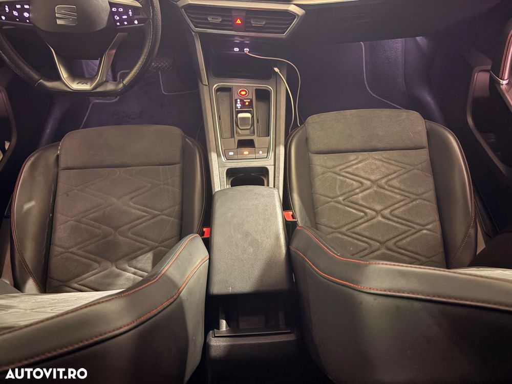 Seat Leon 1.5 eTSI OPF DSG FR Black Edition - 23