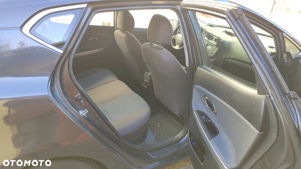 Kia Ceed 1.6 GDI L - 9