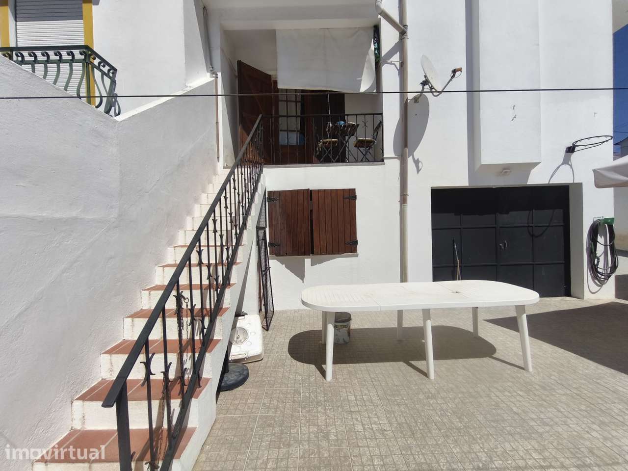 Moradia em Moura com optima area - Grande imagem: 2/24