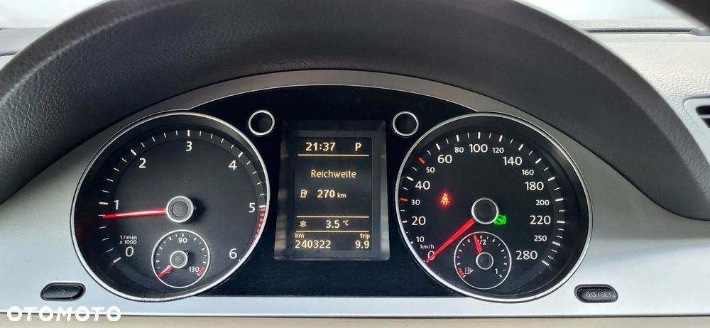 Volkswagen Passat CC - 25