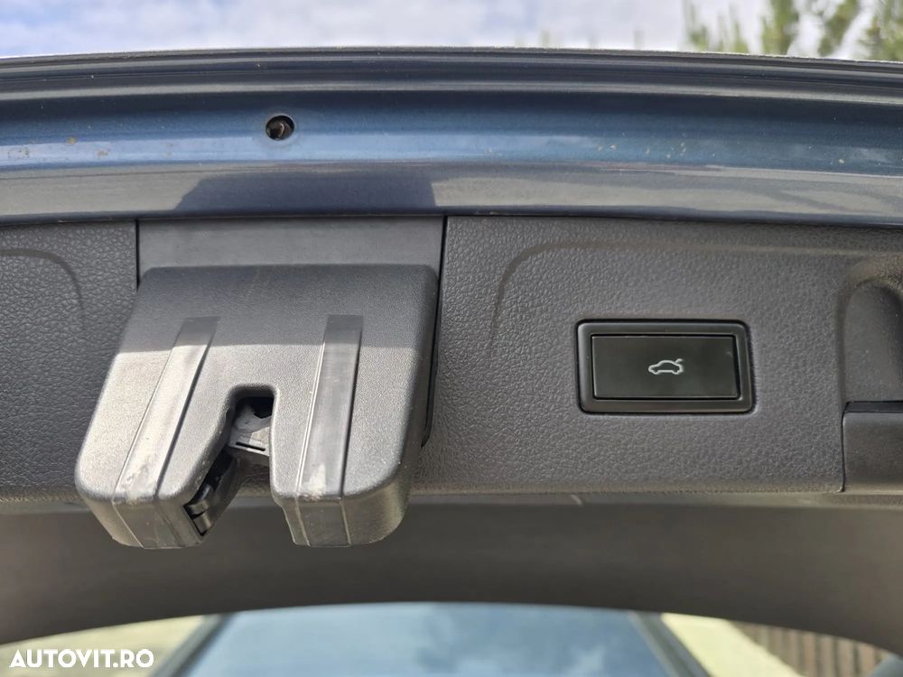 Volkswagen Passat Variant 2.0 TDI Highline - 11