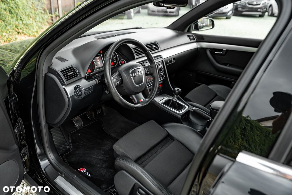 Audi A4 Avant 2.0 TDI DPF Quattro - 16