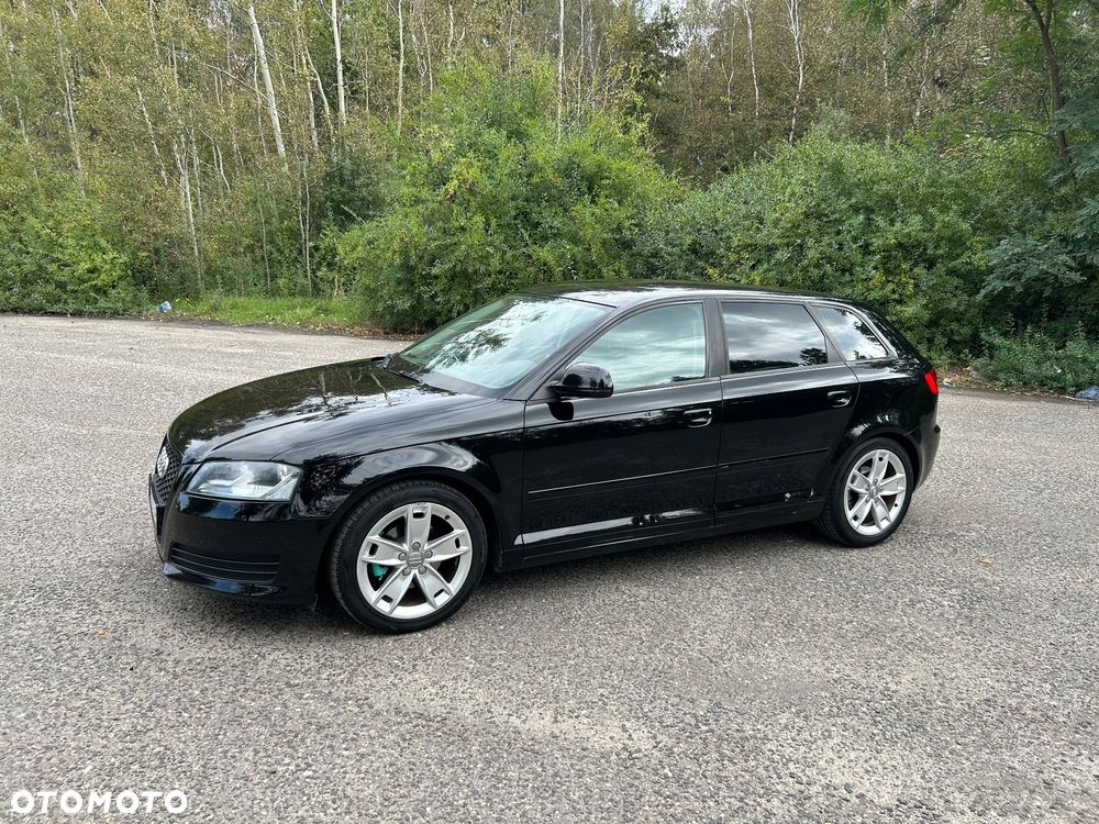 Audi A3 1.6 Ambiente - 1