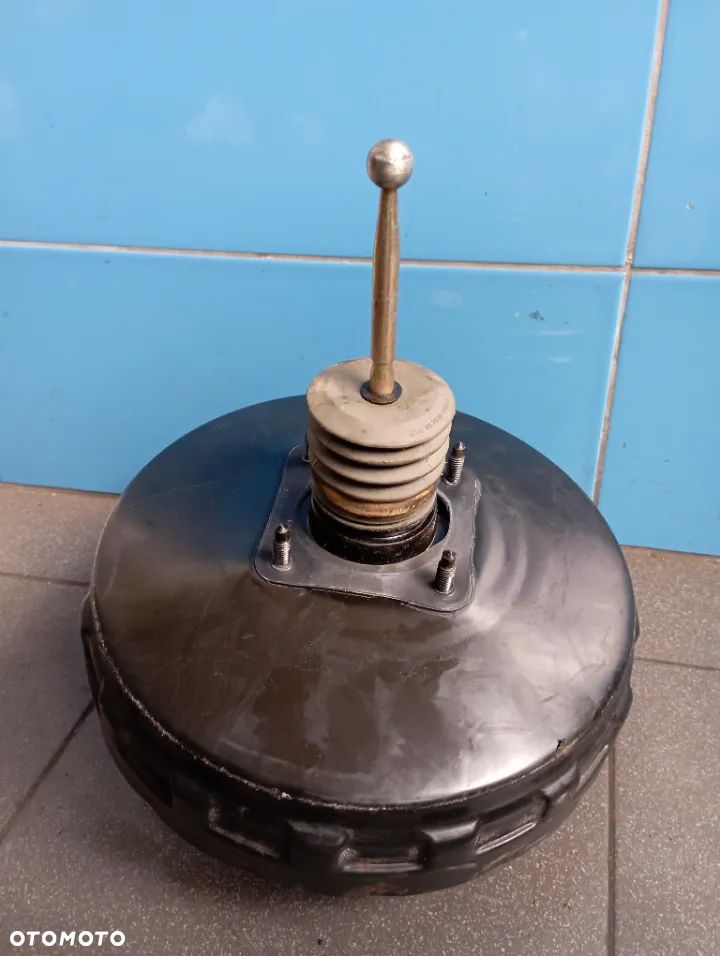 Serwo hamulca VW T5 - 2