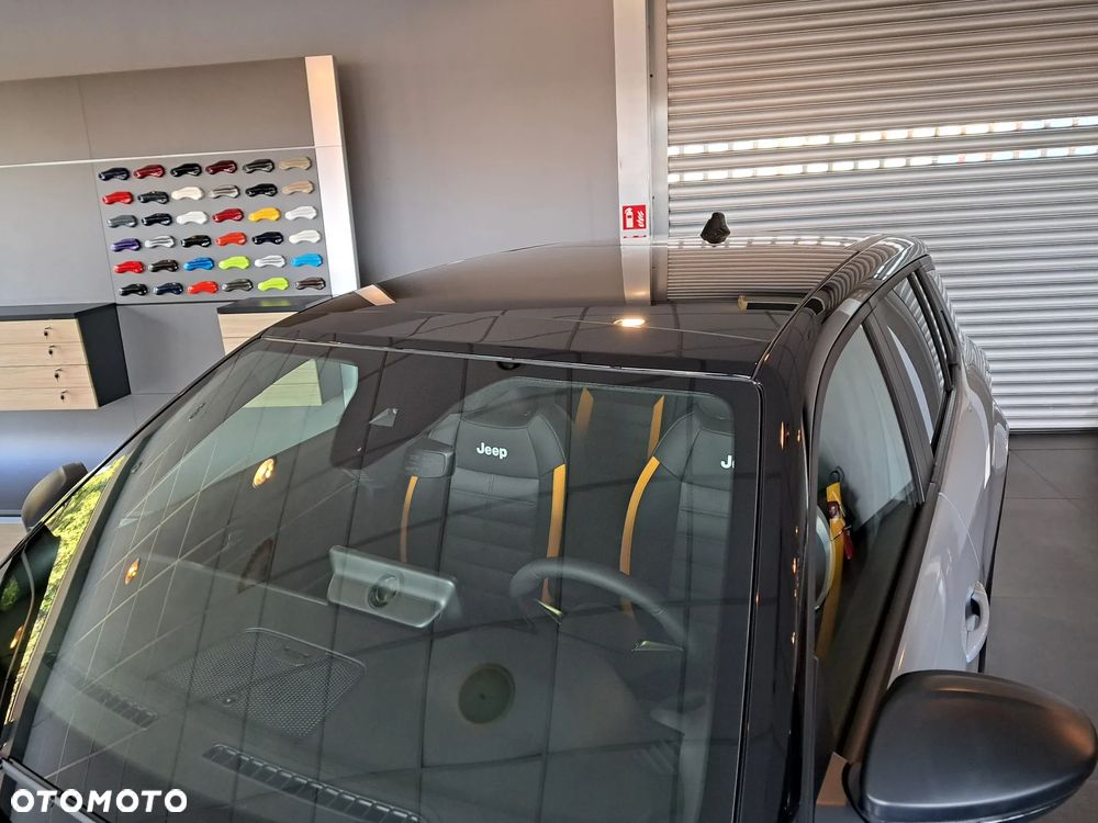 Jeep Avenger 1.2 T3 mHEV The North Face 4xe eDCT6 - 5