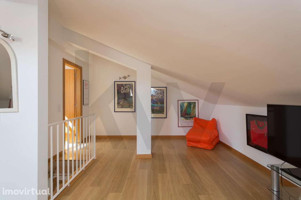 Apartamento Duplex  T3+1 | Com estacionamento e arrumos | Cascais - Grande imagem: 5/40