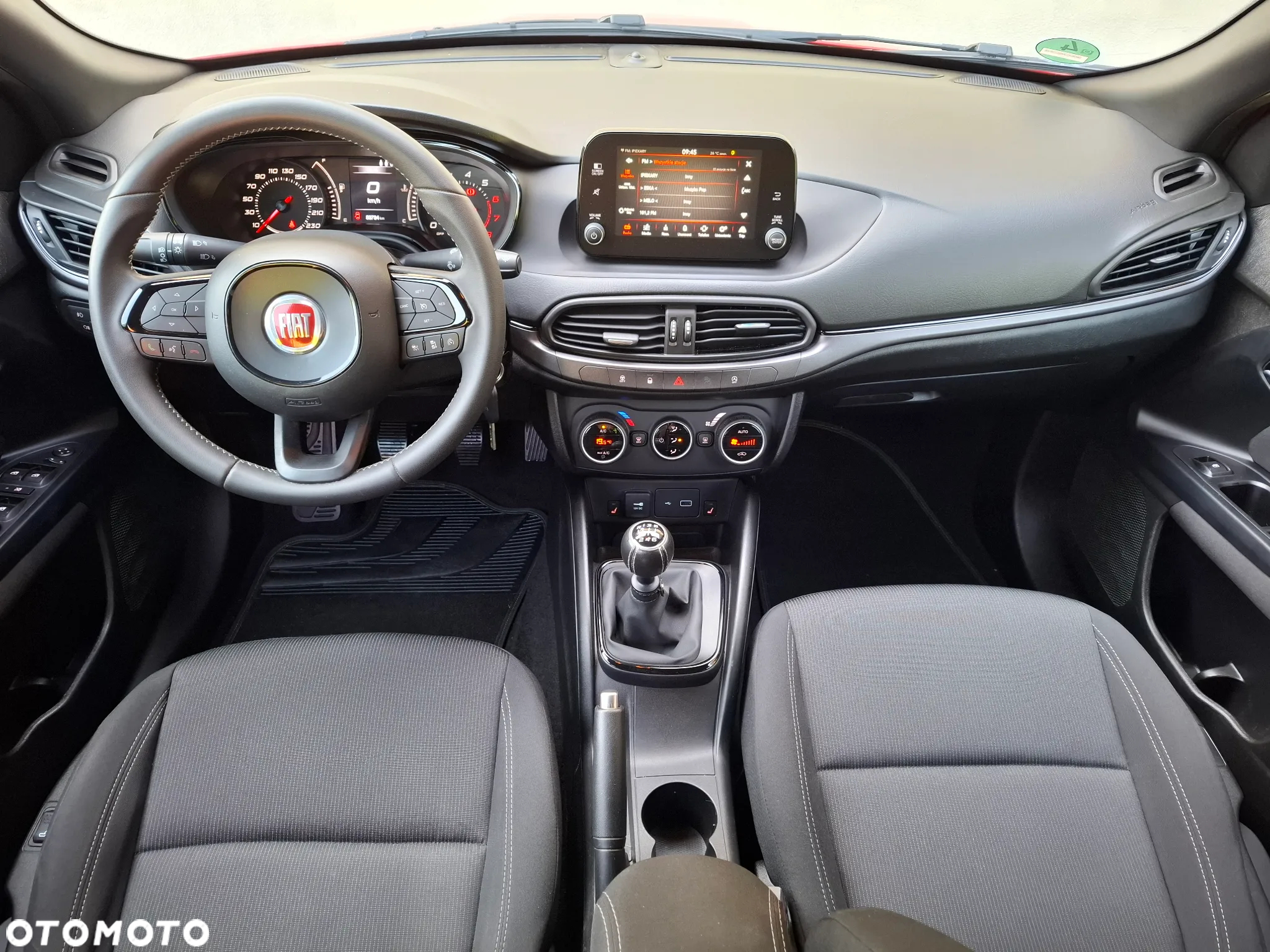Fiat Tipo 1.4 T-Jet 16v Sport - 25